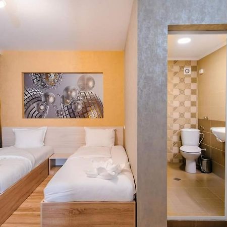 Пиргуля Hotel Miladinovtsi ภายนอก รูปภาพ