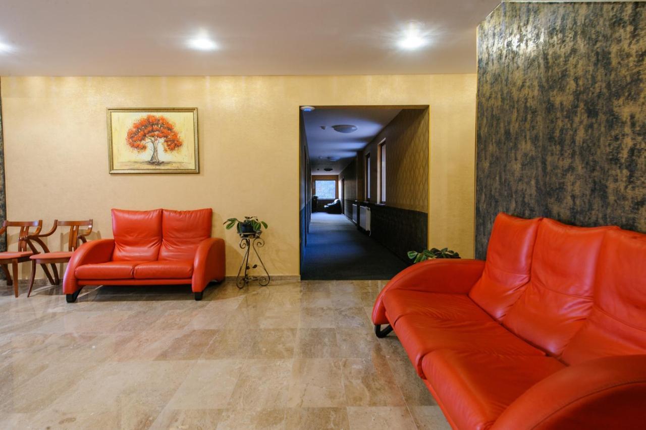 Пиргуля Hotel Miladinovtsi ภายนอก รูปภาพ